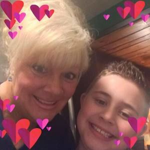 Meet your Posher, Traci